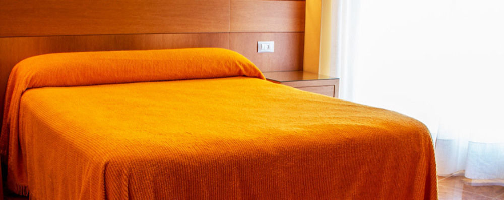 Hotel Mabu Оренсе Экстерьер фото