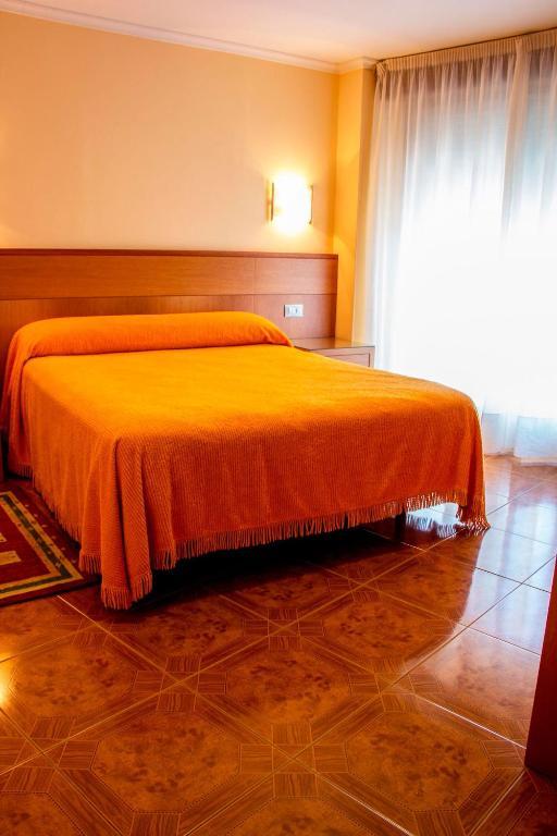 Hotel Mabu Оренсе Номер фото